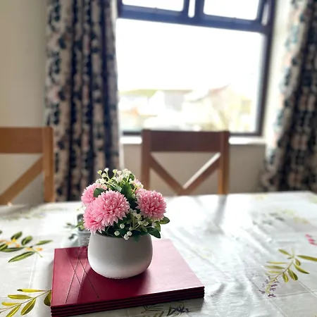 Tigh Fitz - Inis Mor, Aran Island Apartment *