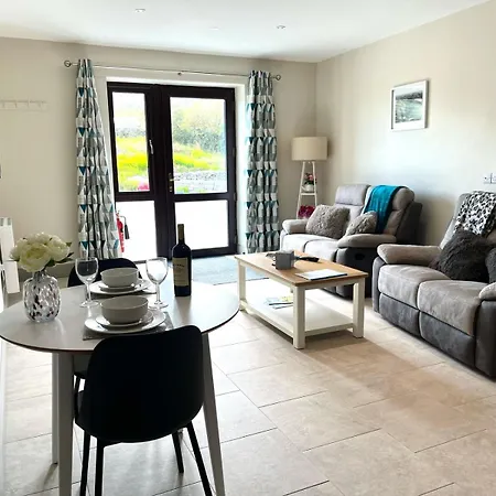 Tigh Fitz - Inis Mor, Aran Island Apartment