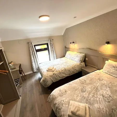 Tigh Fitz - Inis Mor, Aran Island * Inis Mor