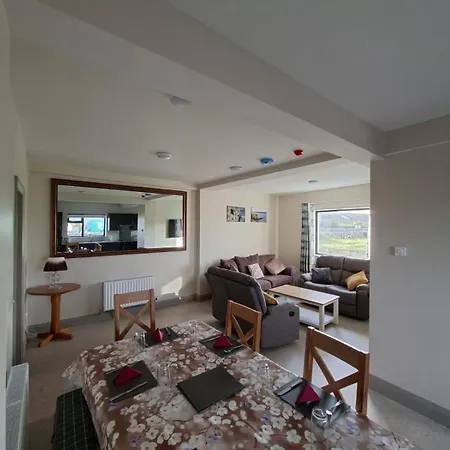 Tigh Fitz - Inis Mor, Aran Island Apartment