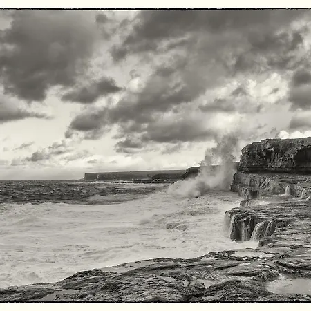 Tigh Fitz - Inis Mor, Aran Island * Inis Mor